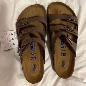 NEW WITH TAGS Birkenstock Florida Sandal size 39